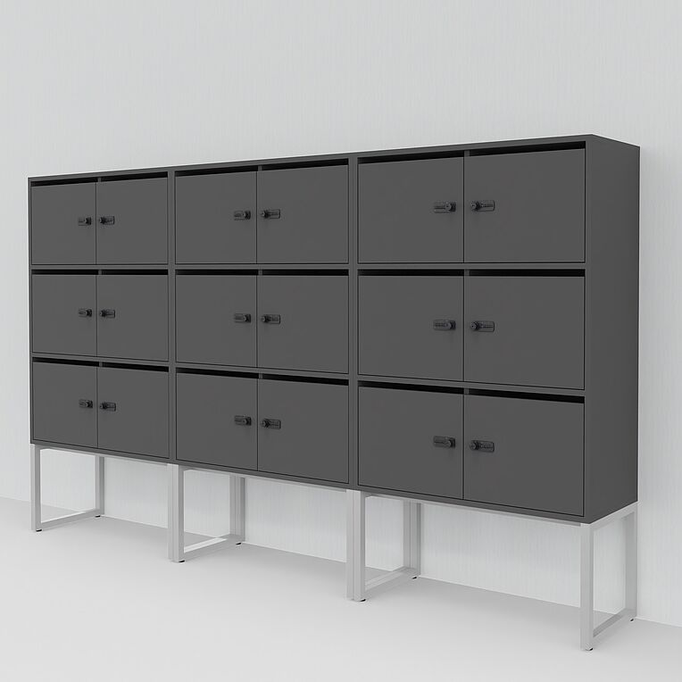 Regale und Locker