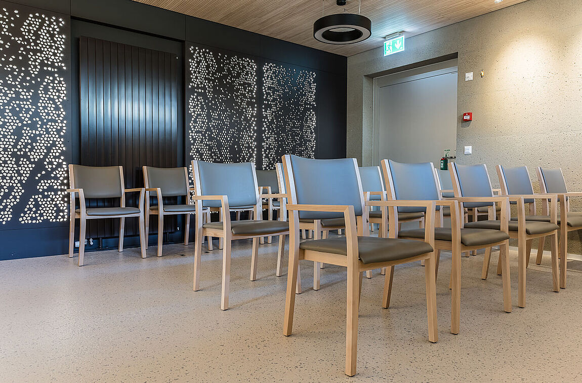 Ein bestuhlter Seminarraum im Betagtenzentrum Lindenrain in Triengen.